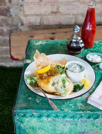 Battered haddock and mushy pea fishcakes with homemade tartare sauce
