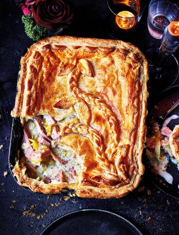 Ham and leek pie