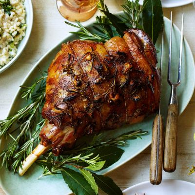 Roast leg of lamb with garlic and rosemary