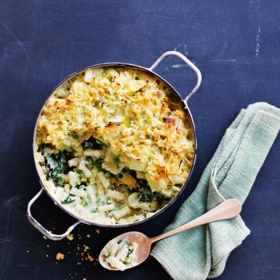 Green vegetables mac 'n' cheese