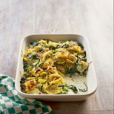 Courgette and spinach tortelloni gratin