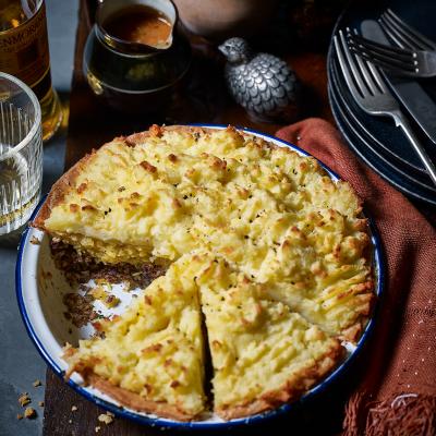 Haggis, neeps and tatties tart with whisky gravy