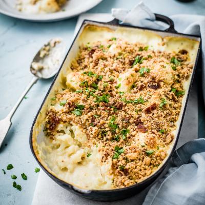 Bacon crumble cauliflower cheese