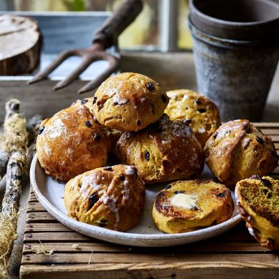 Cornish saffron buns