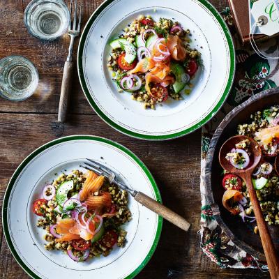 Scandi smoked salmon salad