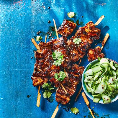 Sticky pork skewers with cucumber