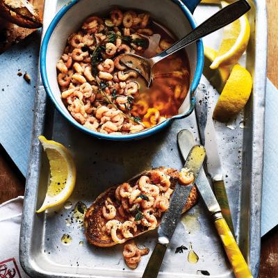 Brown shrimps with spiced butter