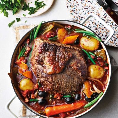 Provençale daube-style pot roast beef