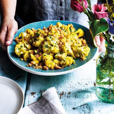 Roasted cauliflower with bacon crumble