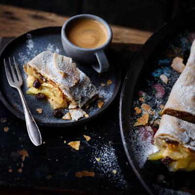 Apple strudel
