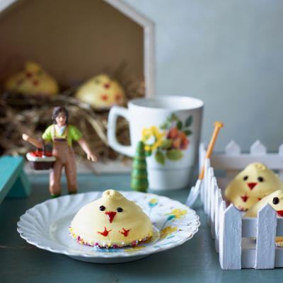 Meringue chicks