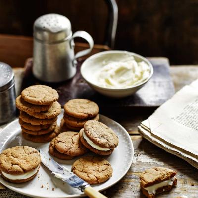 Lemon cheesecake gingernuts
