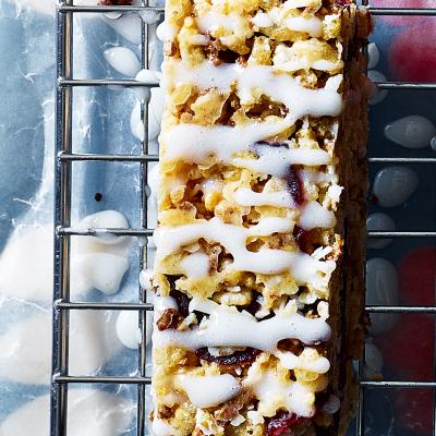 Berry coconut bar