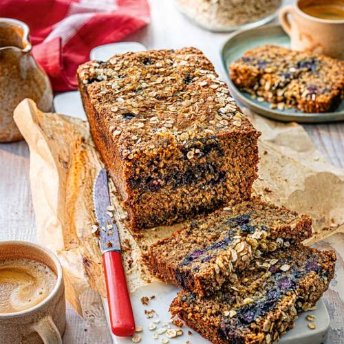 Oaty banana bread with blueberries 