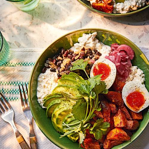 Protein-packed cottage cheese taco bowl