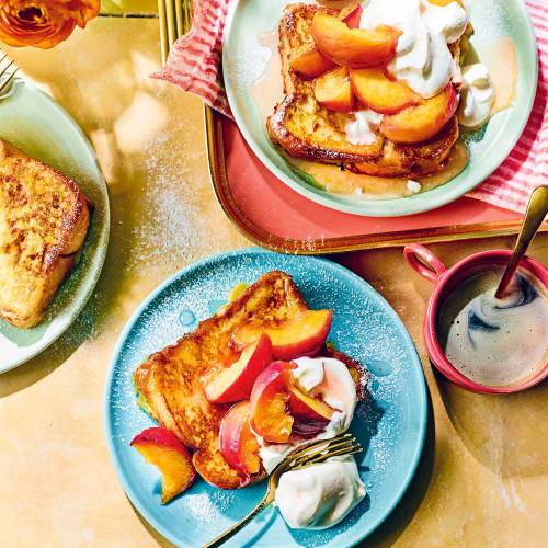 Cardamom brioche with peaches and cream