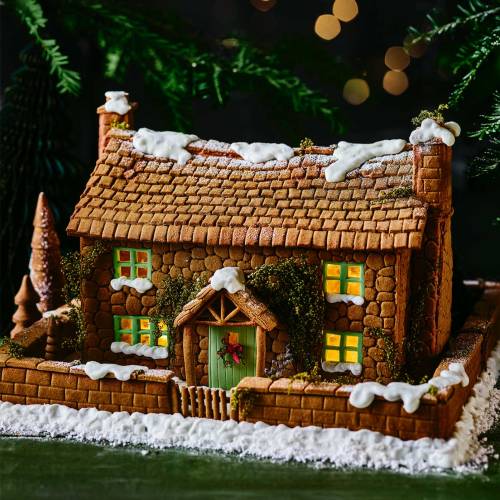 Win our November cover gingerbread house from Gingerbread World