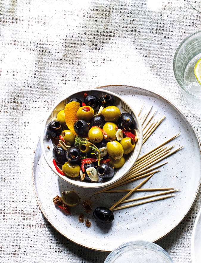 Recipe: Aromatic warm olives