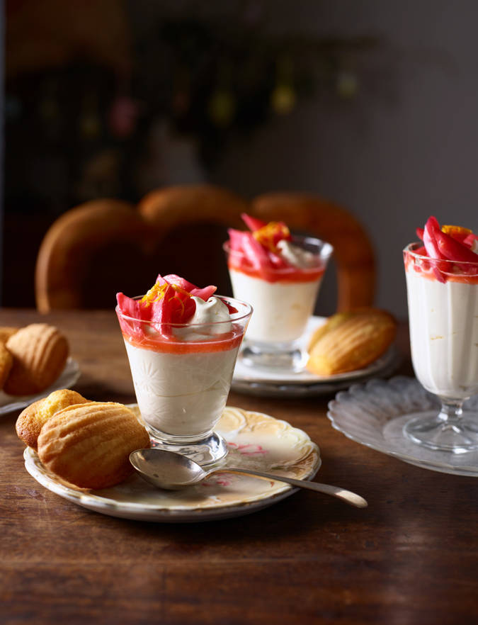 Recipe: Rhubarb, orange and cinnamon pots