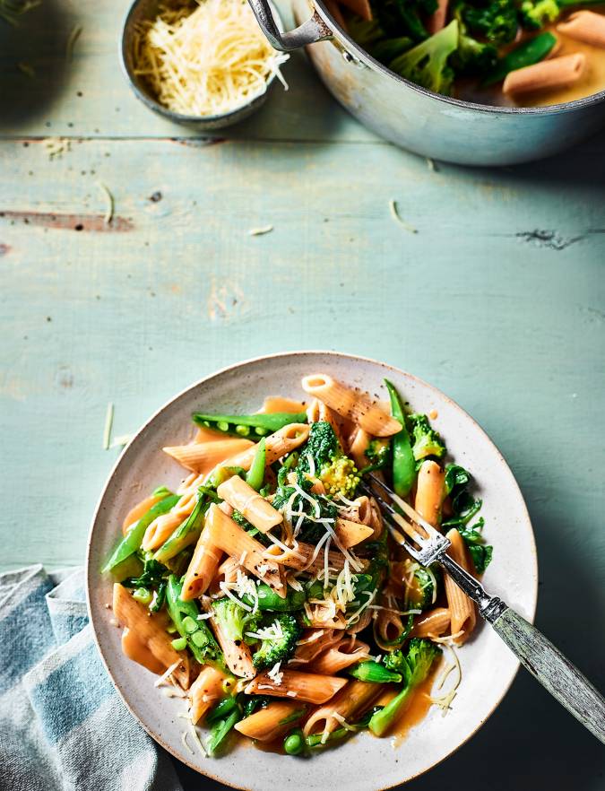 Recipe: Cheesy Marmite pasta with greens