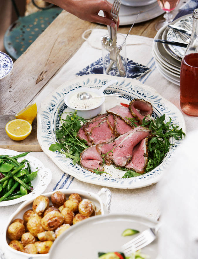 Recipe: Rare roast beef with mustard and garlic soured cream