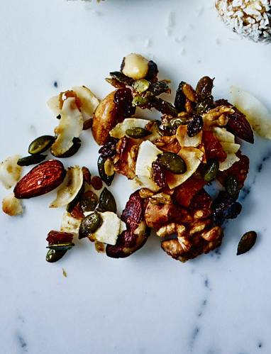 Recipe: Ultimate trail mix