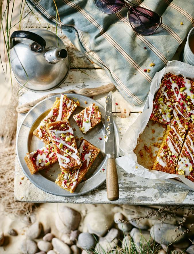 Recipe: Rose polenta cake