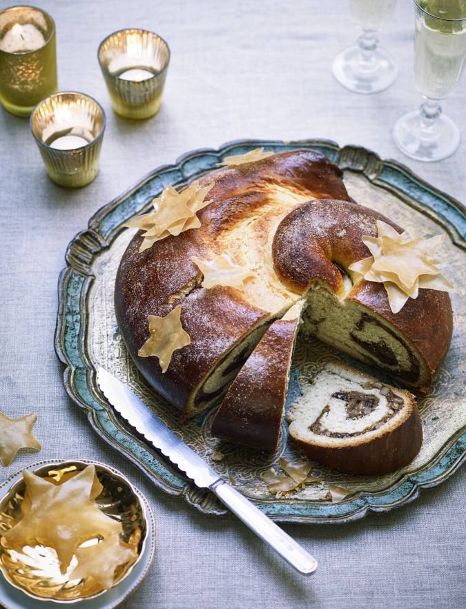 Recipe: Imperial-style sweet golden bread