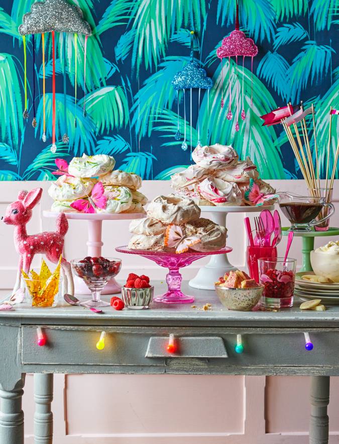 Recipe: Meringue Girls’ chocolate pavlova bases