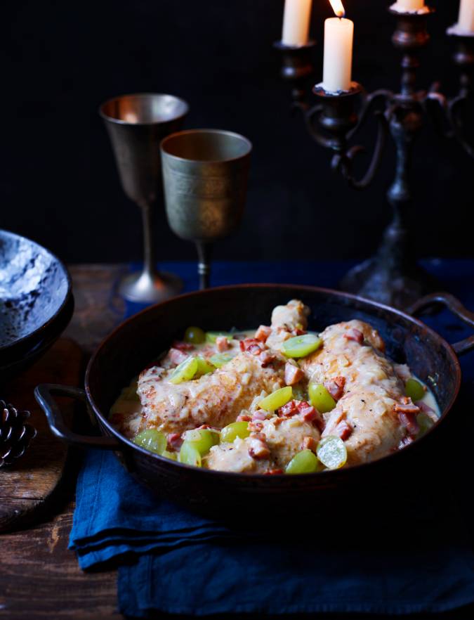 Recipe: Chicken with Gewürztraminer and grapes