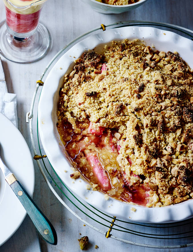 Recipe: Rhubarb, marzipan and almond crumble
