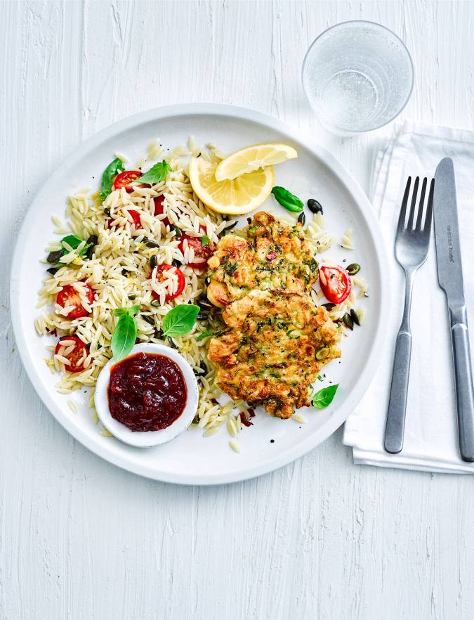 Recipe: Halloumi fritters with pasta salad