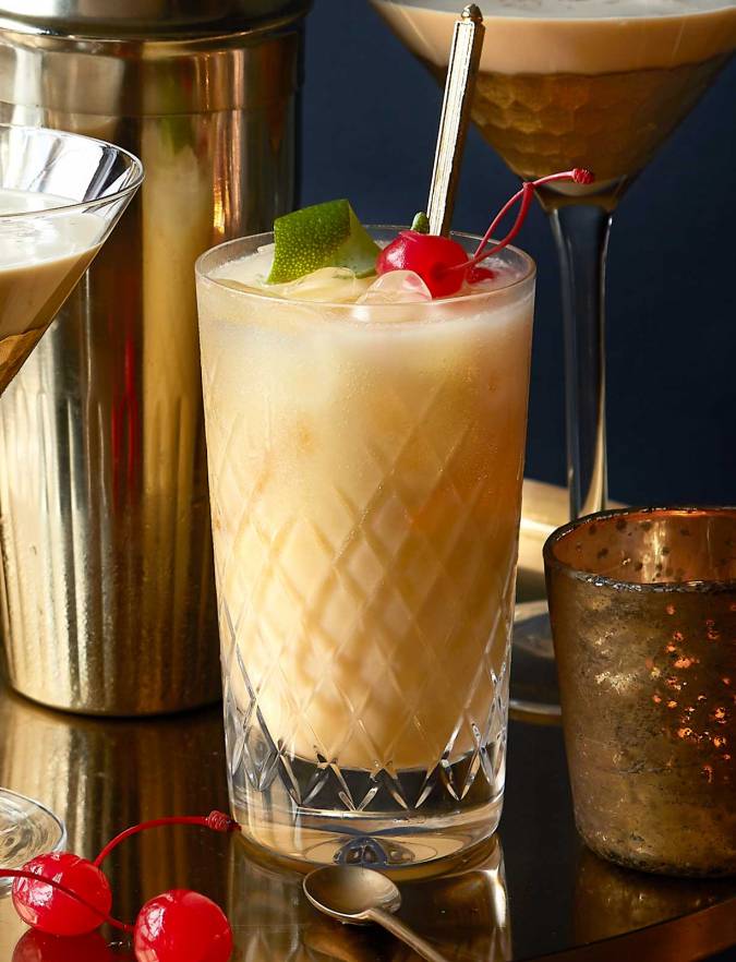 Snowball cocktail recipe | Sainsbury's Magazine Snowball cocktail recipe | Sainsbury's Magazine