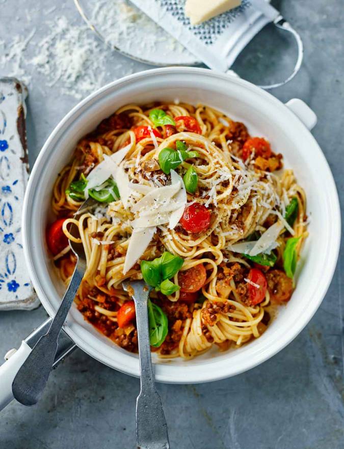 /lentil-and-tomato-bolognese-1120.jpg