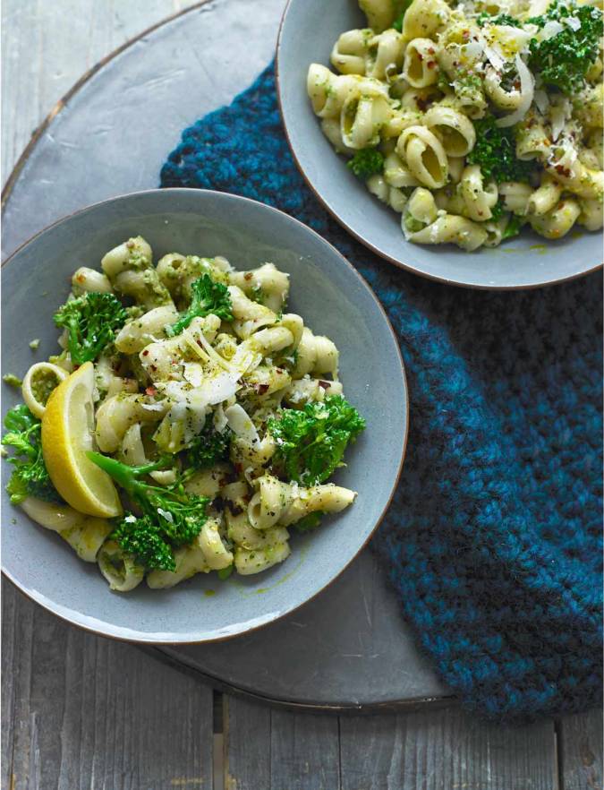 Recipe: Lemony broccoli and anchovy pasta