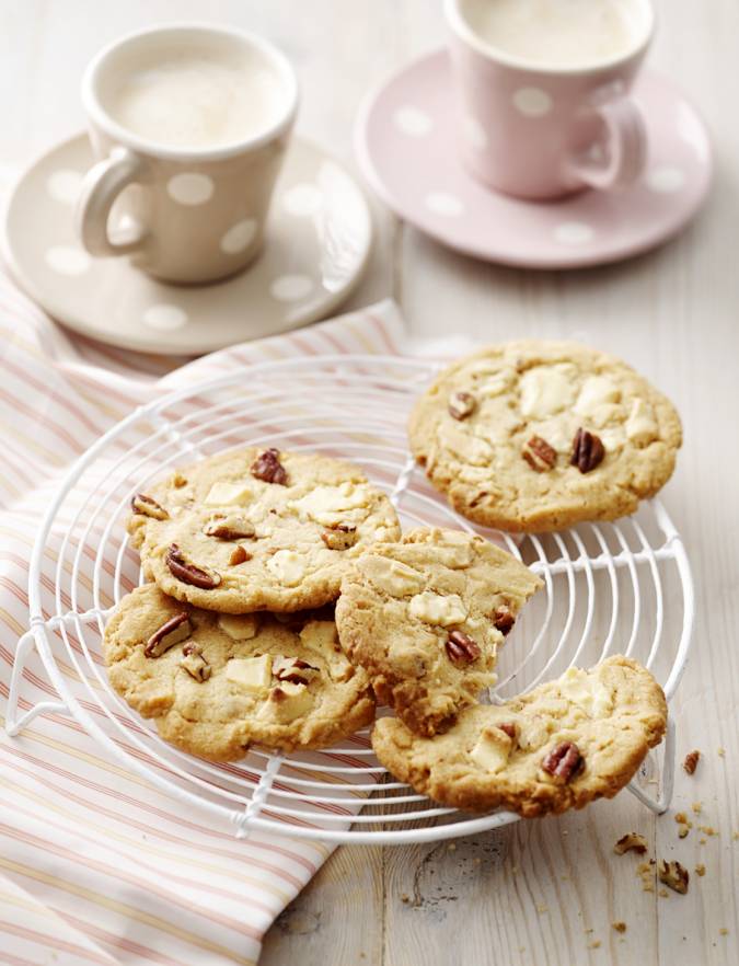 Recipe: White chocolate and pecan cookies