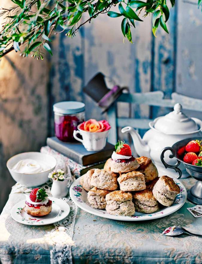 Recipe: Strawberry and cream scones