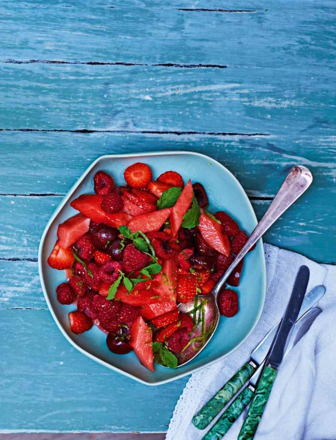 Recipe: Ruby red fruit salad with Mojito syrup