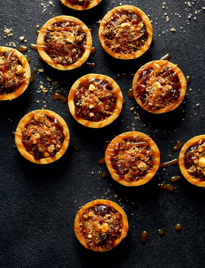 Recipe: Biscoff caramel crunch mince pies
