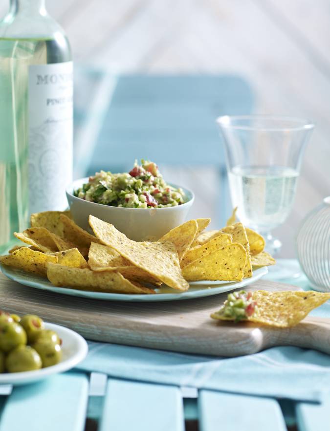 Recipe: Spicy homemade guacamole