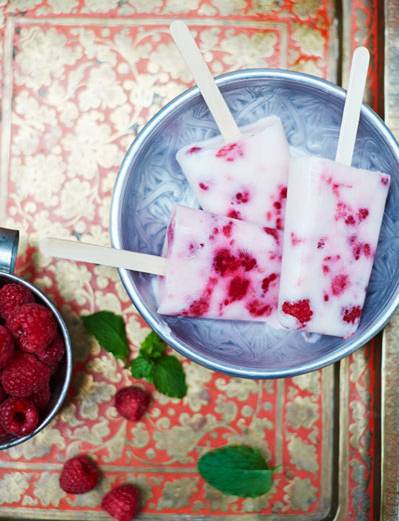 Recipe: Raspberry, rose and yogurt ice lollies