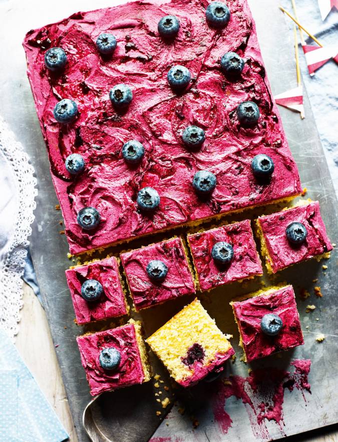 Recipe: Lime and blueberry poke cake
