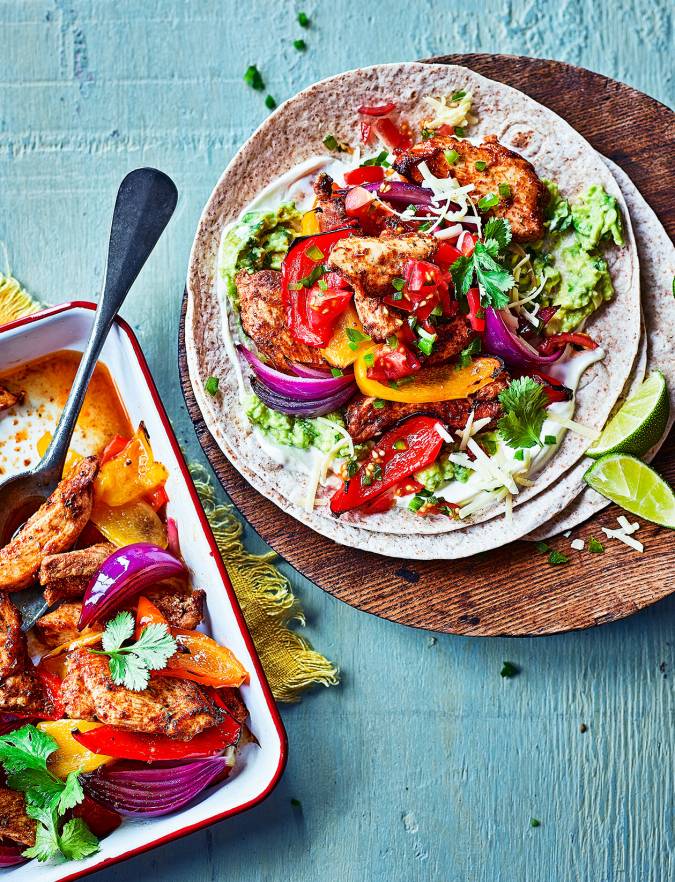 Recipe: Chicken fajita traybake