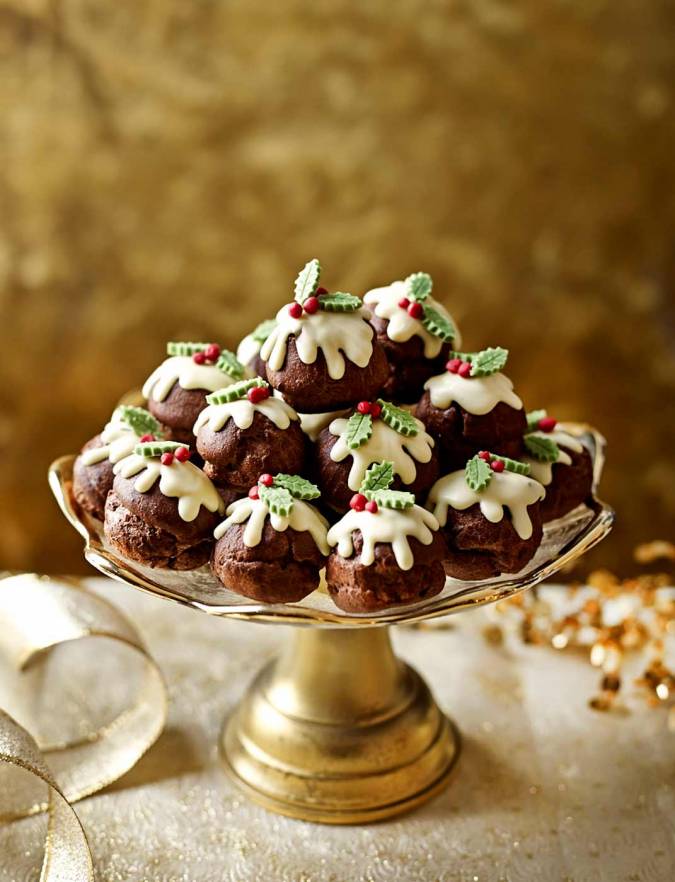 Recipe: Chocolate profiterole Christmas puddings