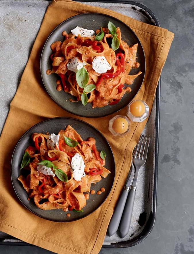 Recipe: Tomato romesco goats' cheese pasta