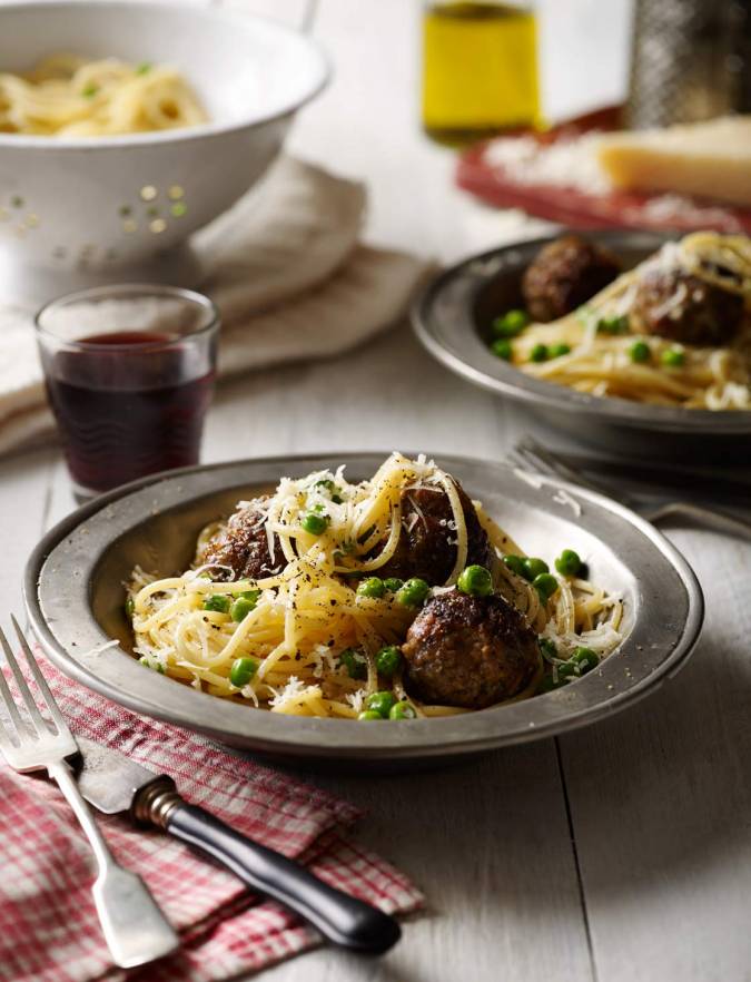 Recipe: Spaghetti with polpettine, prosciutto and peas