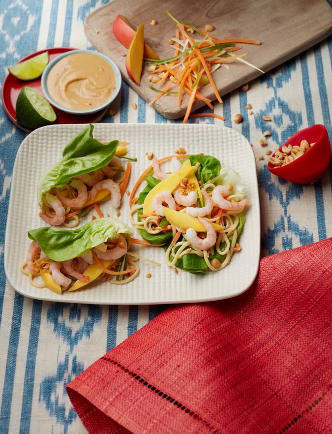 Recipe: Satay noodle lettuce wraps with prawns and mango