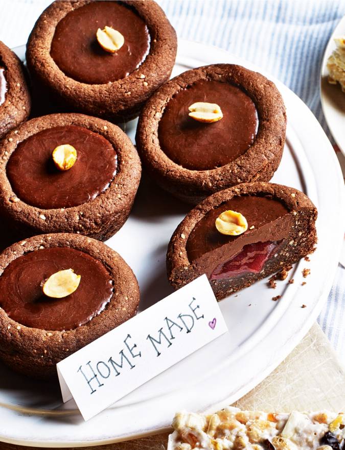 Recipe: Peanut butter and jelly cookie cups