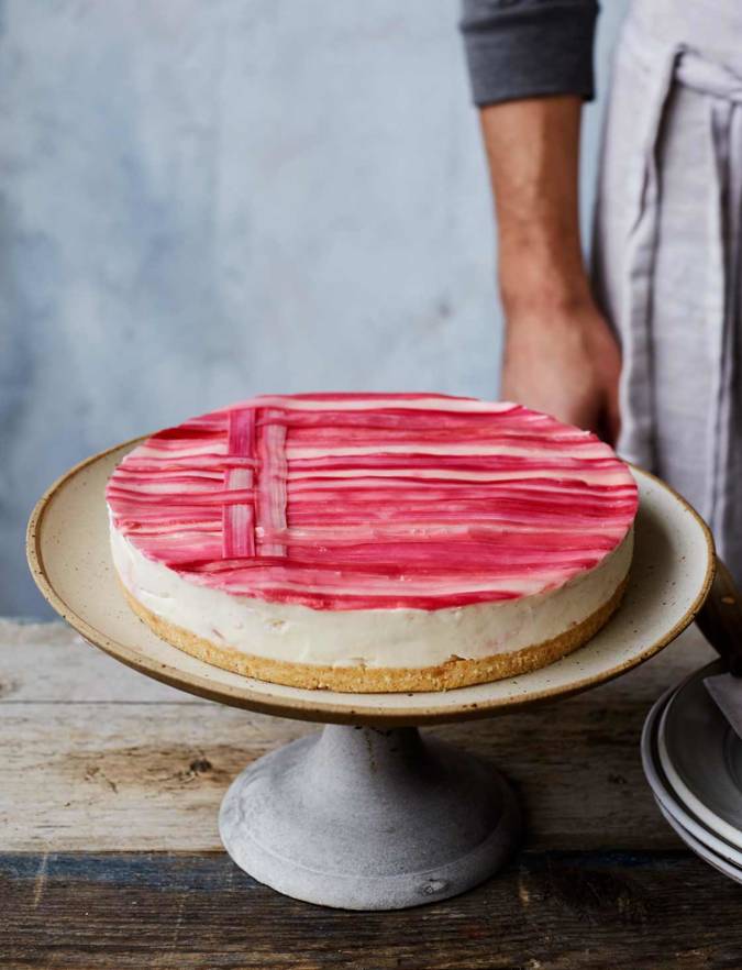 Recipe: Rhubarb and custard cheesecake