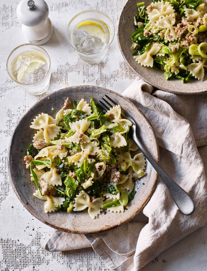 Recipe: Sausage, cabbage and leek pasta